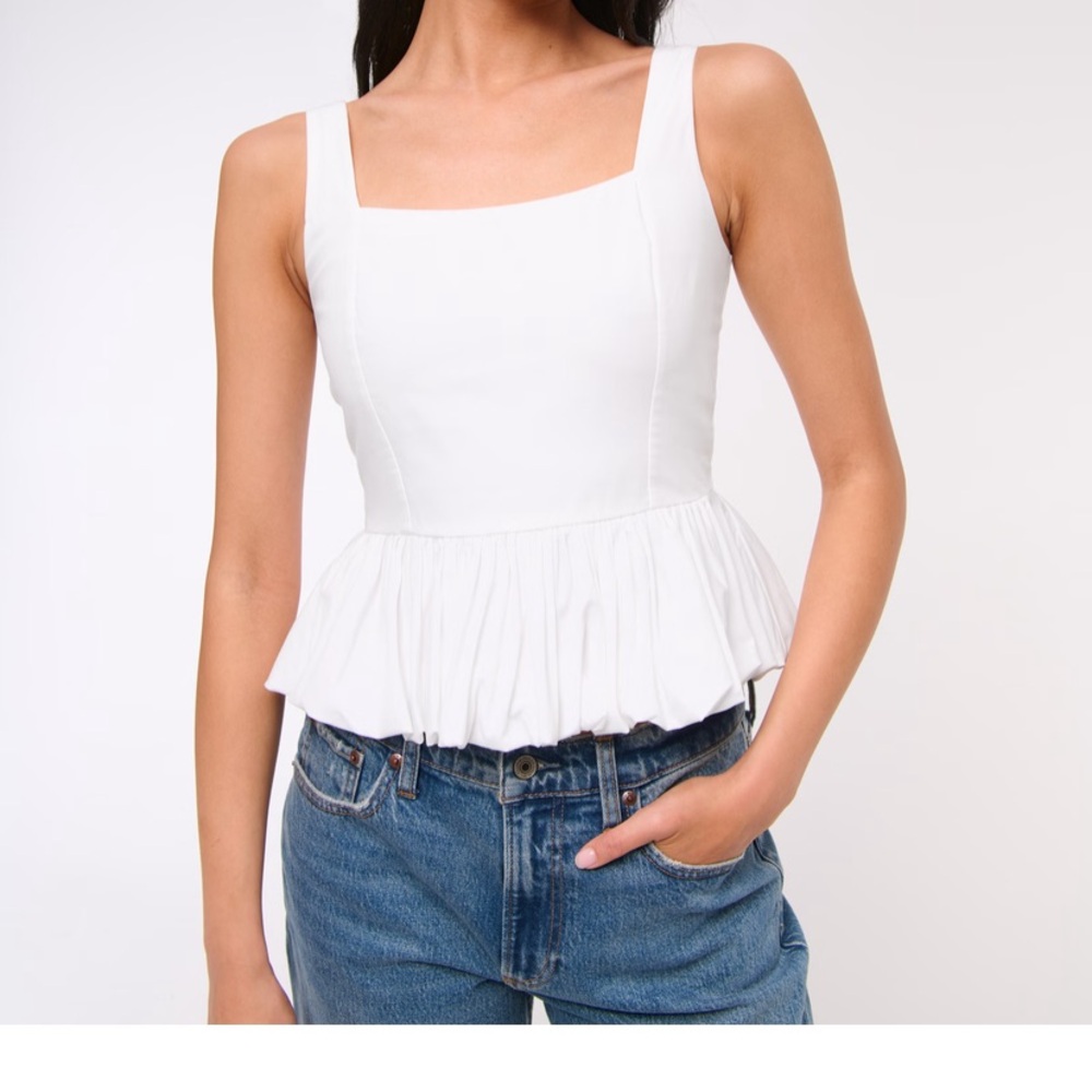 Abercrombie and Fitch Poplin Bubble Hem Tank White Sleeveless new with tags smal